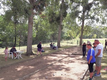 Pétanque courts