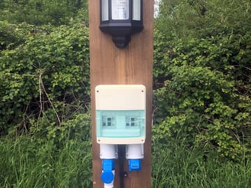 Electric hook-up