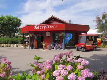Reception building