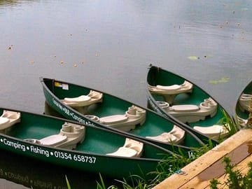 Canoes 2