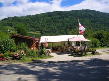 Snack bar