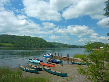 Boat Hire at Waterside Campsite and Fishing