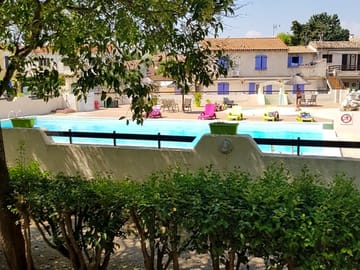 Pool and sun terrace