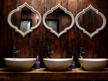 Wash basin in ladies shower room
