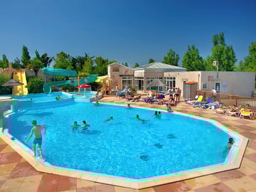 Outdoor swimming pool