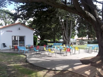 Terrace outside the entertainment room