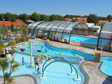 Pool complex