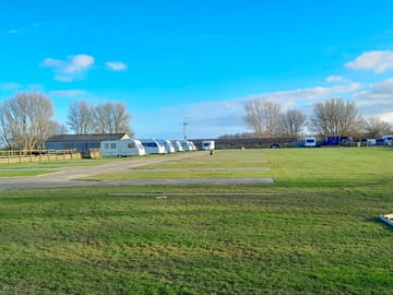 Electric gravel touring pitch
