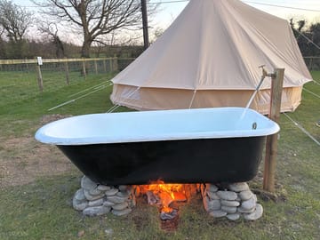 Outdoor bath