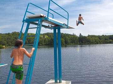 Diving on the lake