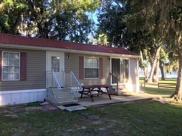 Lake view rentals