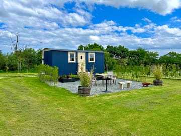 Shepherds hut max