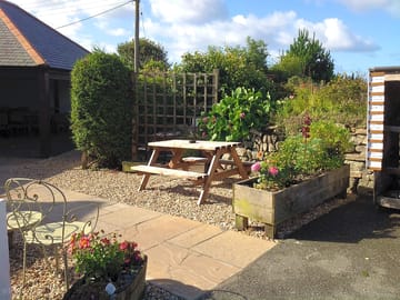 Gardens and sitting area