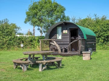 Peter Rabbit shepherd's hut