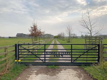 Driveway to the parking area