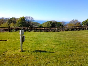 Sea-view pitch with electric hook-up