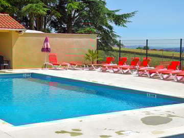 Poolside loungers