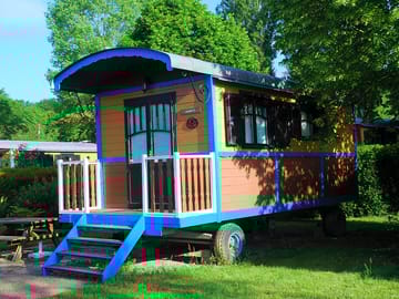 Alouette caravan exterior