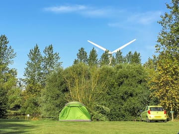 Non-electric grass pitch