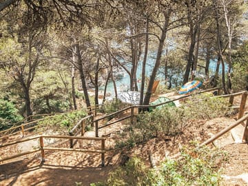 Sea and mountain views, intimacy, nature, relax