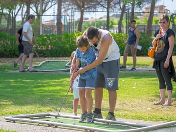 Miniature golf