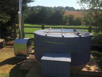 Wood-fired hot tub