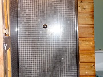 Unisex shower - updated for 2025