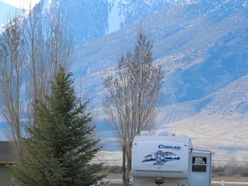 Spacious sites with mountain views