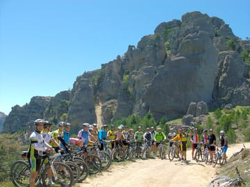 Mountain bike racing