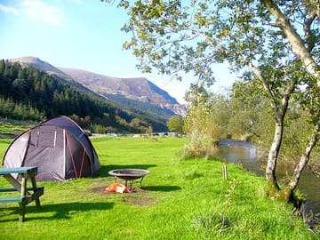 Snowdon valley camping