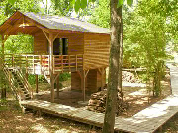 Raised walkway