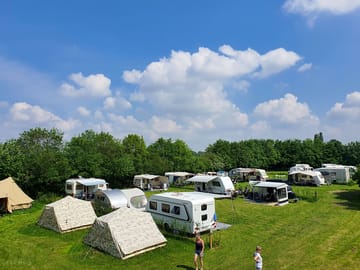 A nice all-over photo of a full campsite