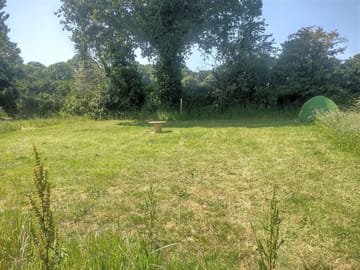 Grass track to the pitch