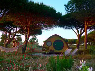 Shaded Hobbit pod