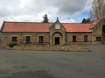 Cottage from the front
