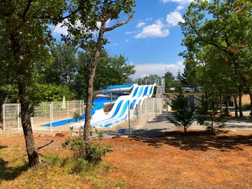 Espace toboggans aquatiques