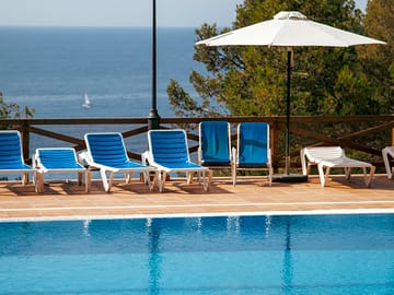 Swimming pool with sea views