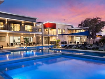 Heated swimming pools and spa pool