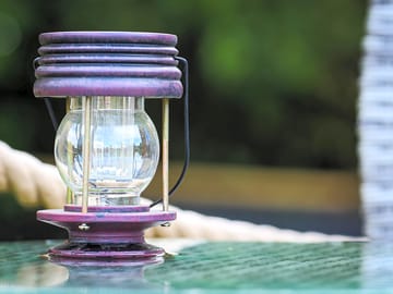 Solar lanterns for lighting