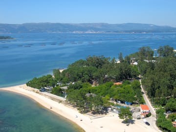 Aerial view of the excellent location of the site