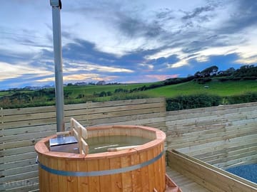 See both sunset and sunrise from the hot tub