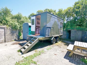 Pod 1 exterior