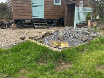 Hut