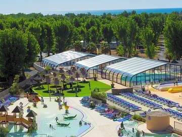 Aquatic park with indoor and outdoor pools