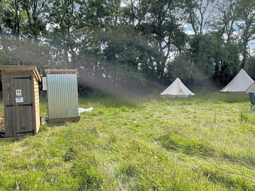 Grass tent pitch