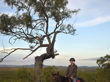 Private guided horse-riding tour