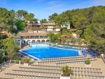 Plenty of sun loungers for sunbathing