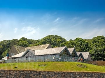 The tavern on the bay