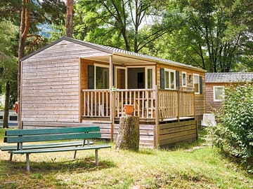 Static caravan