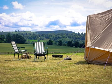 Non-electric grass tent pitch